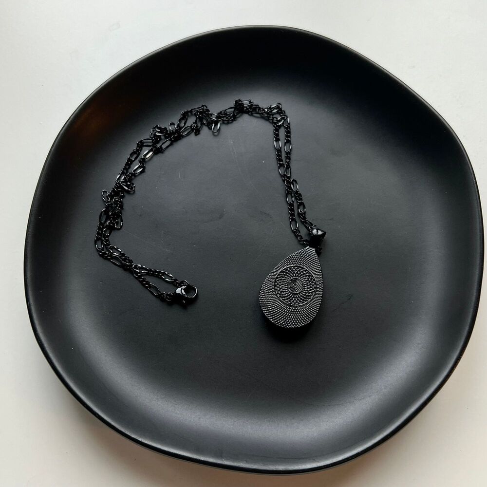 Handmade Watercolored Painted Paper Teardrop Pendant Necklace, Black Necklace - Picture 7 of 8